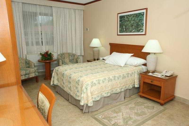 Hotel Globales Camino Real Манагуа Номер фото