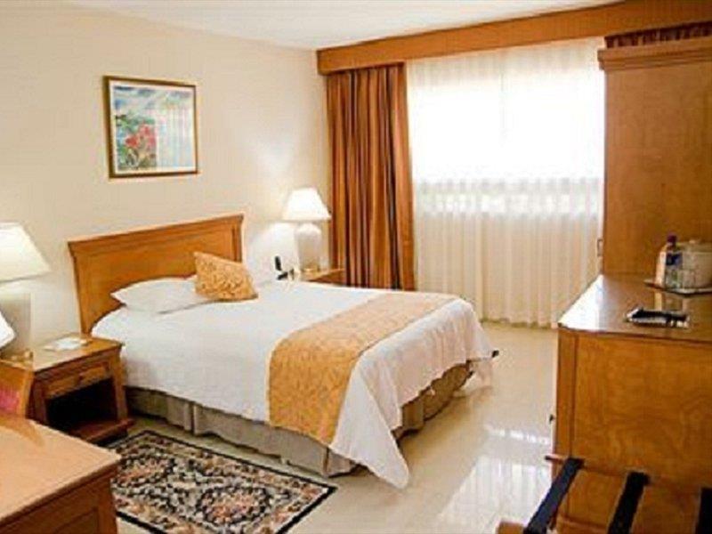 Hotel Globales Camino Real Манагуа Экстерьер фото