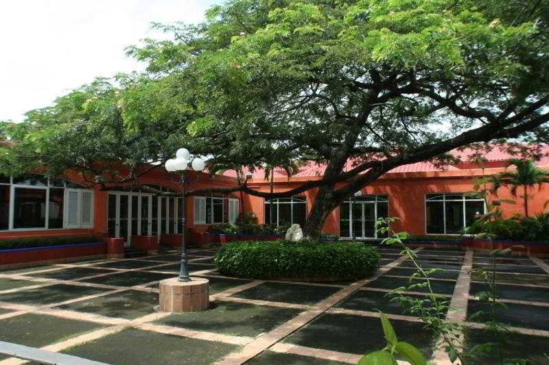 Hotel Globales Camino Real Манагуа Экстерьер фото