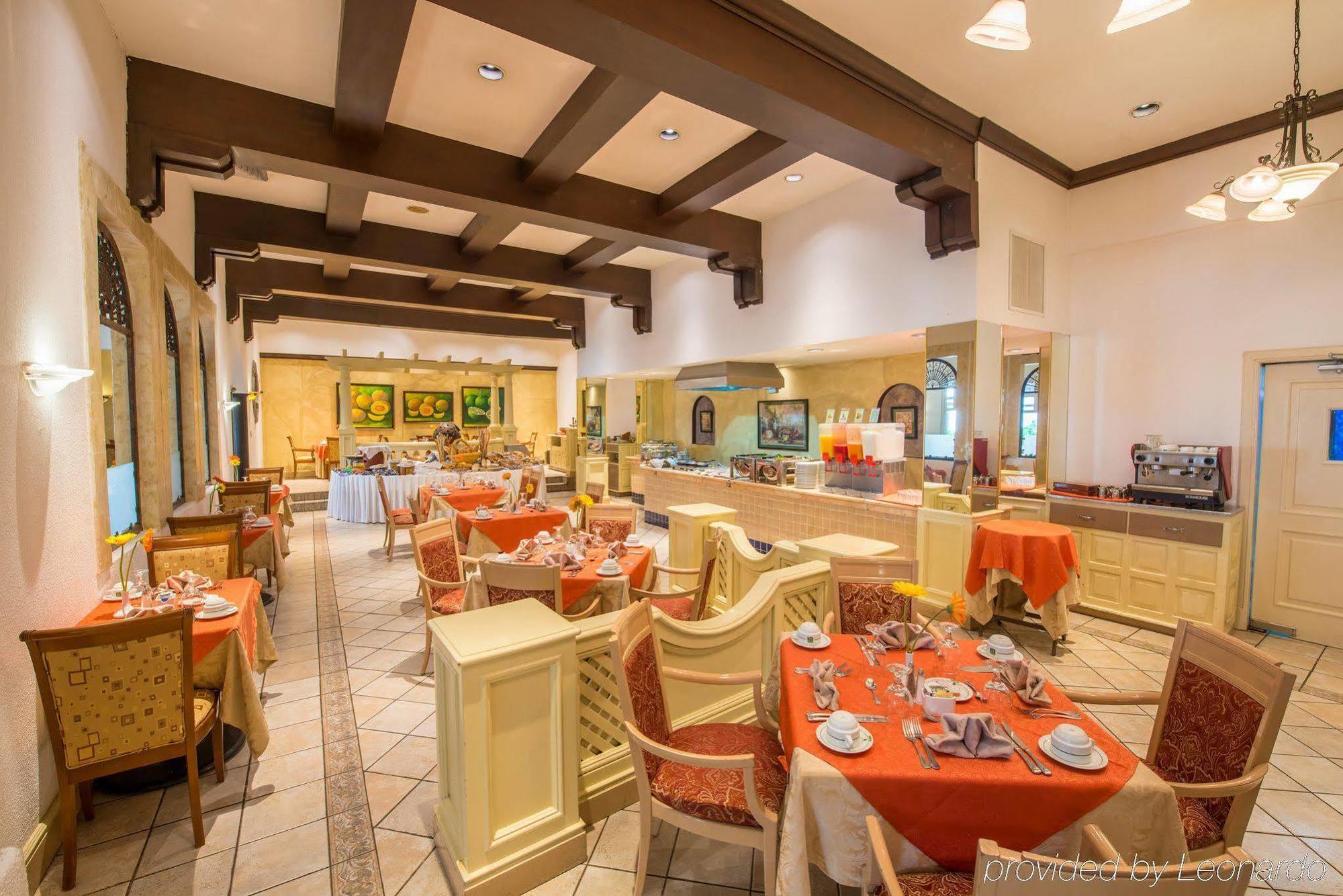 Hotel Globales Camino Real Манагуа Экстерьер фото