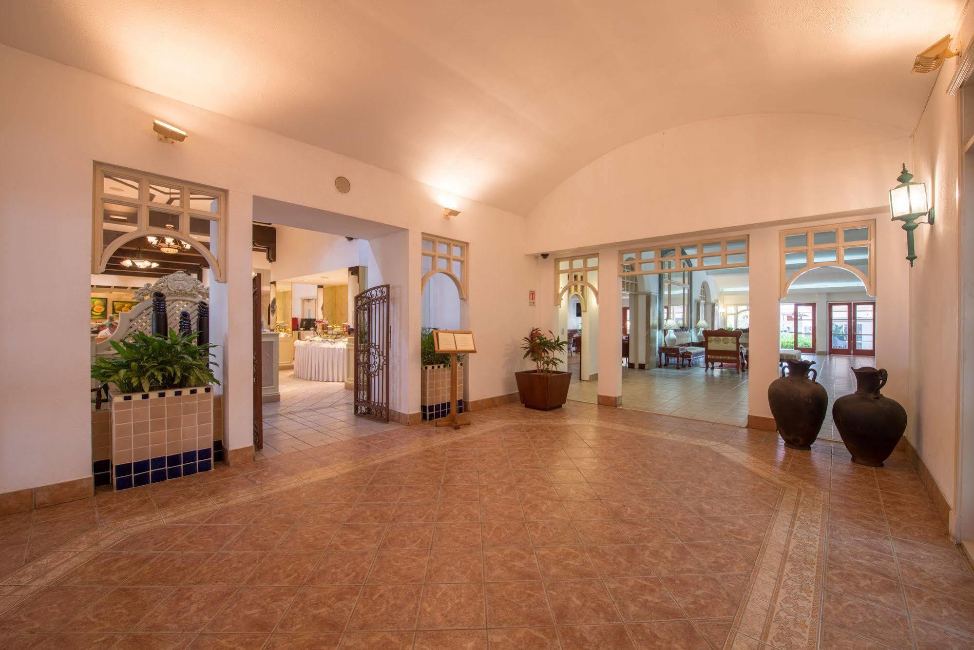 Hotel Globales Camino Real Манагуа Экстерьер фото