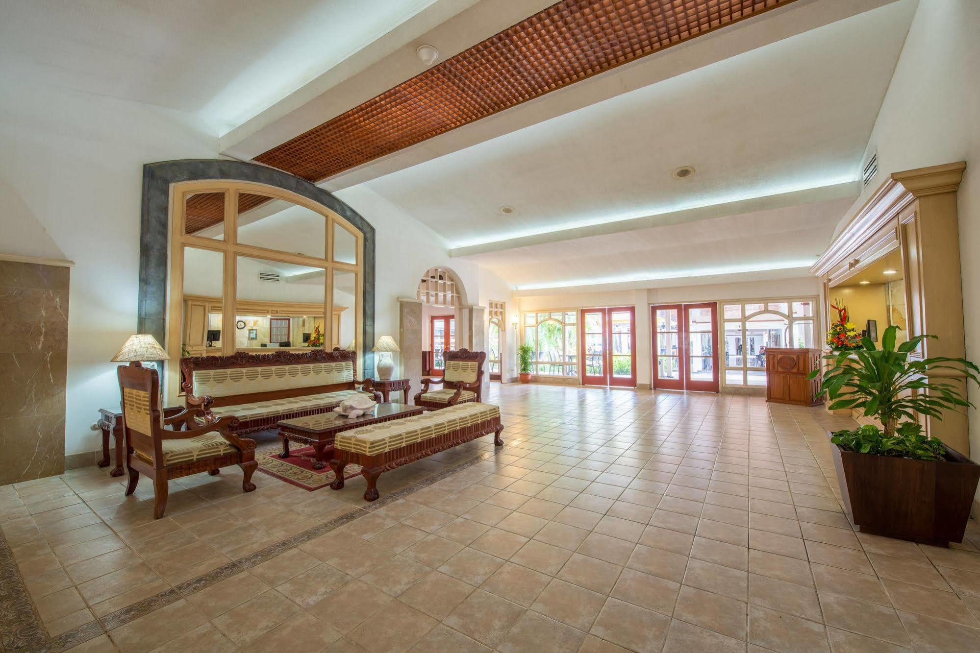 Hotel Globales Camino Real Манагуа Экстерьер фото